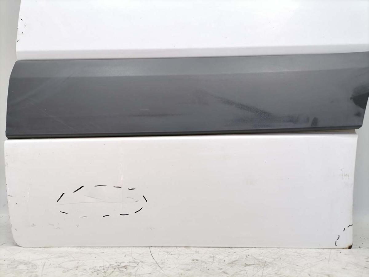 Mercedes Sprinter 906 original T&uuml;r vorn rechts Wei&szlig; Rohbau Bj.2010